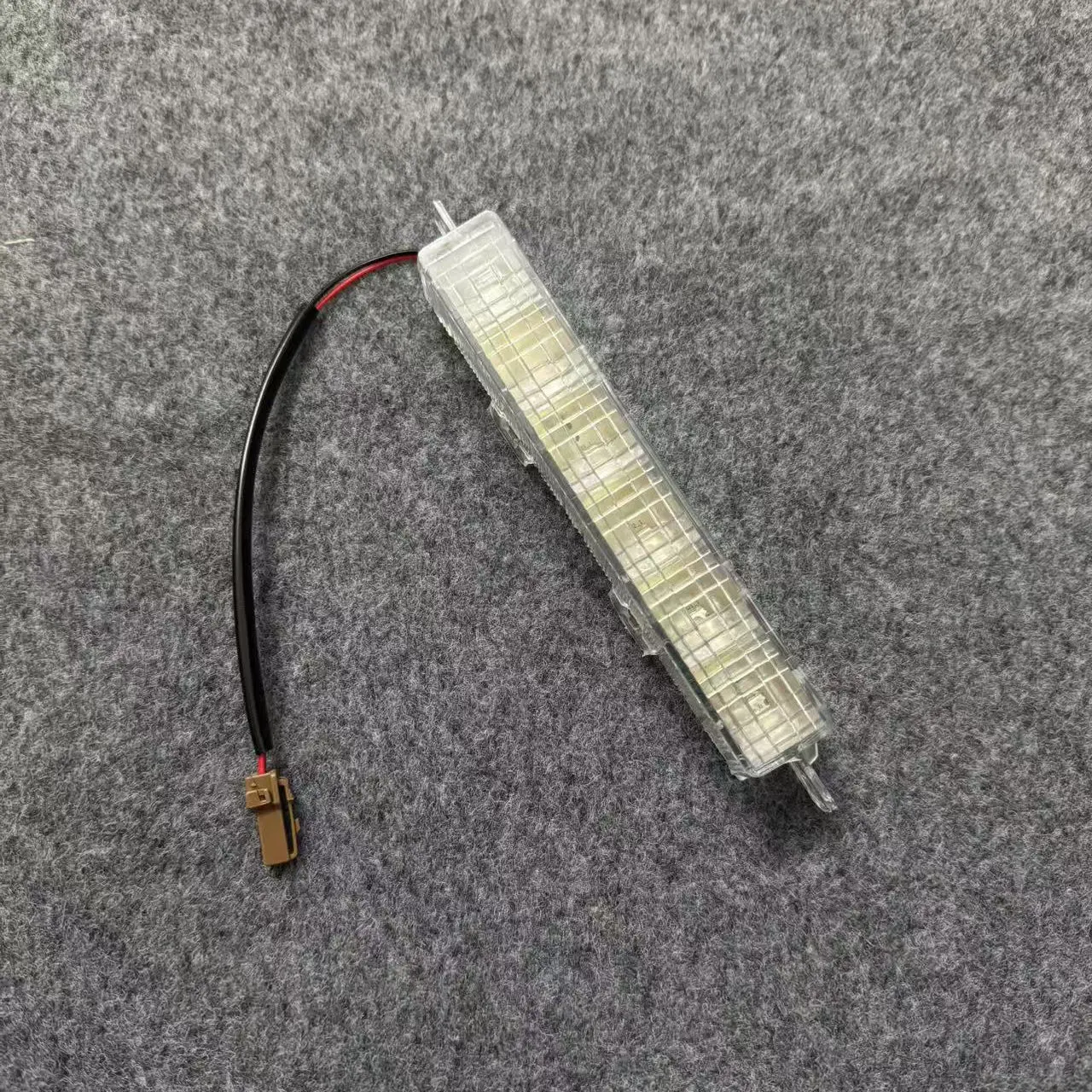 

For Nissan Teana (2008-2012) Additional Brake Lights Assembly