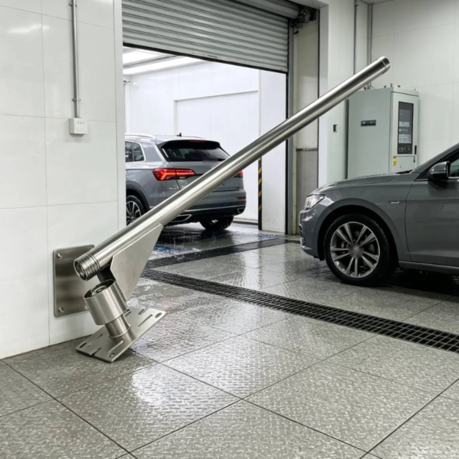 Robust Thickened Vacuum Arm with Base Plate Straight Suction Hardware for Self-service Car Wash Bay Upgrades