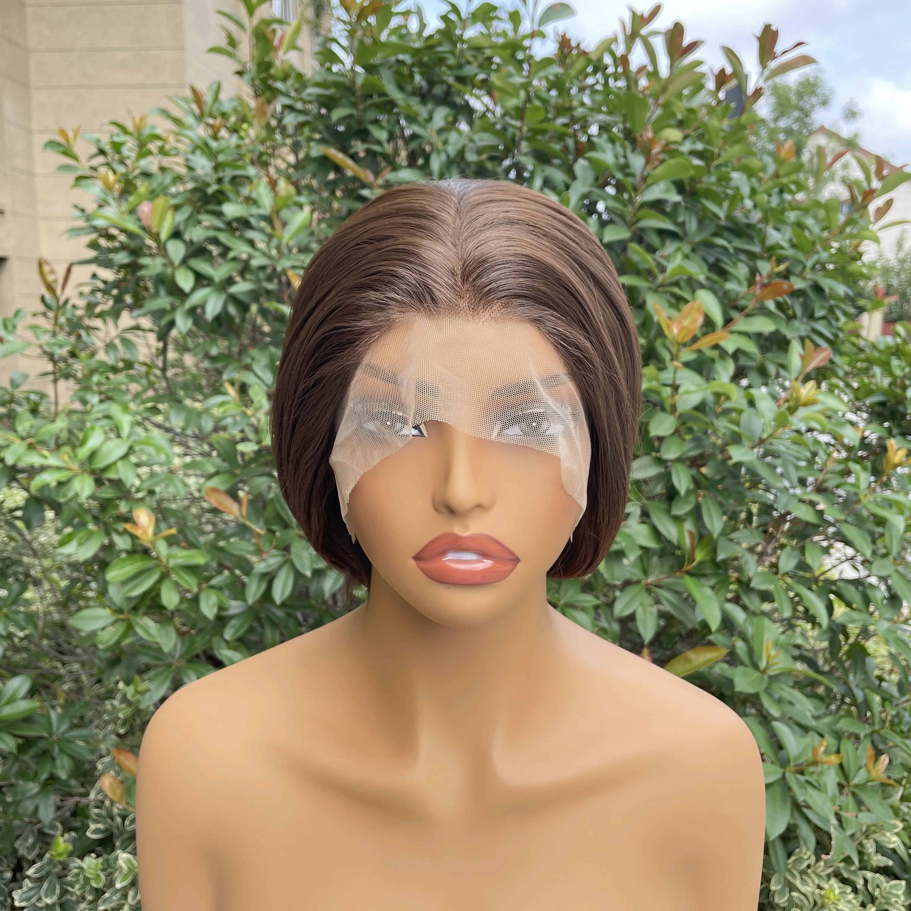 

Светло-коричневые короткие синтетические парики фронта шнурка для женщин, косплей 13x4, парики фронта шнурка для мужчин, свободная часть 150% парики Пеккси