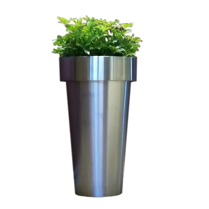 

Conical Art Stainless Steel Metal Flower Pot, Flower Hotel Office