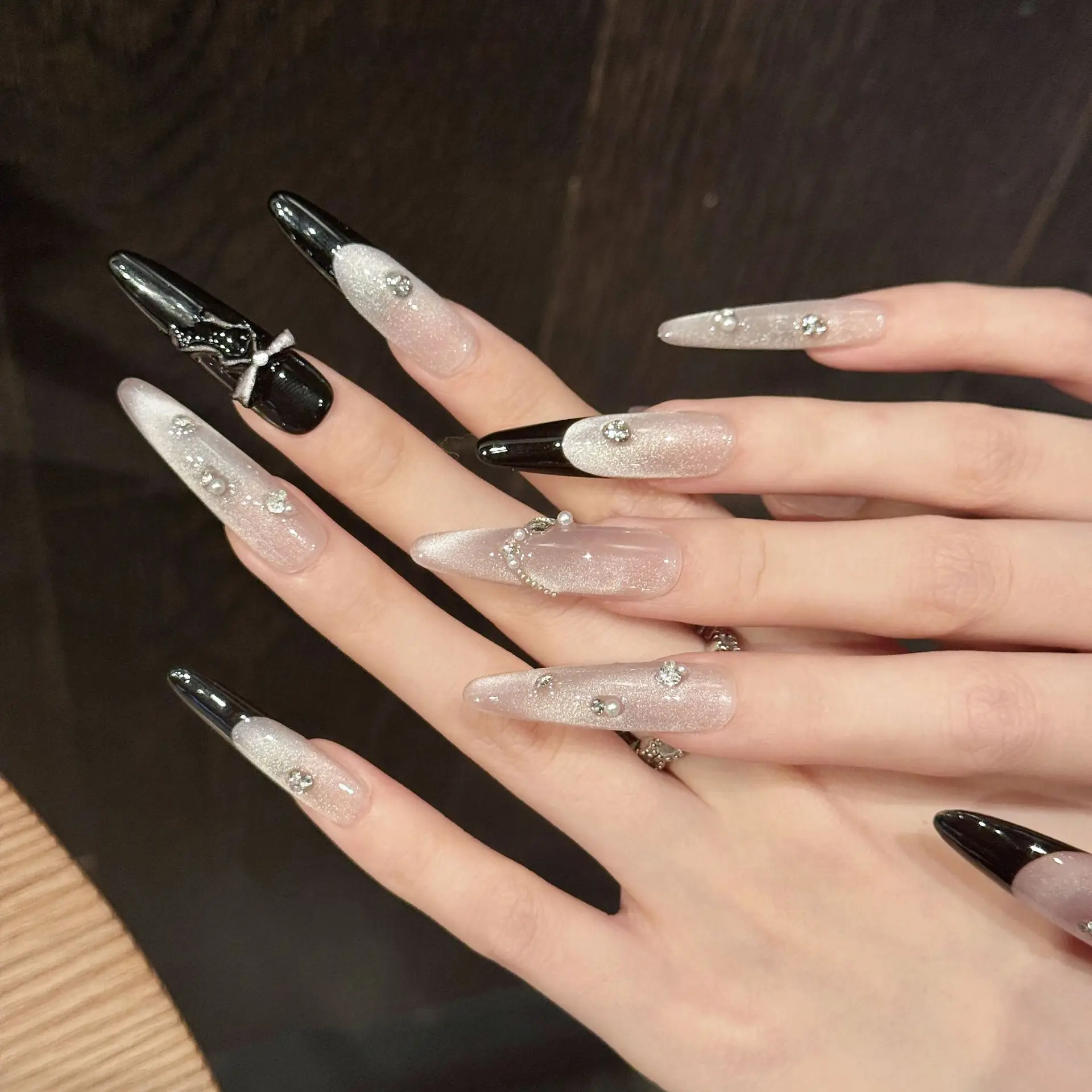 10pcs Pure Hand Pressed Stiletto Nail Art,Nice Fake Nails,Black Powder Contrast, Shiny Cat's Eye With Damond Bow,Ideal For Women