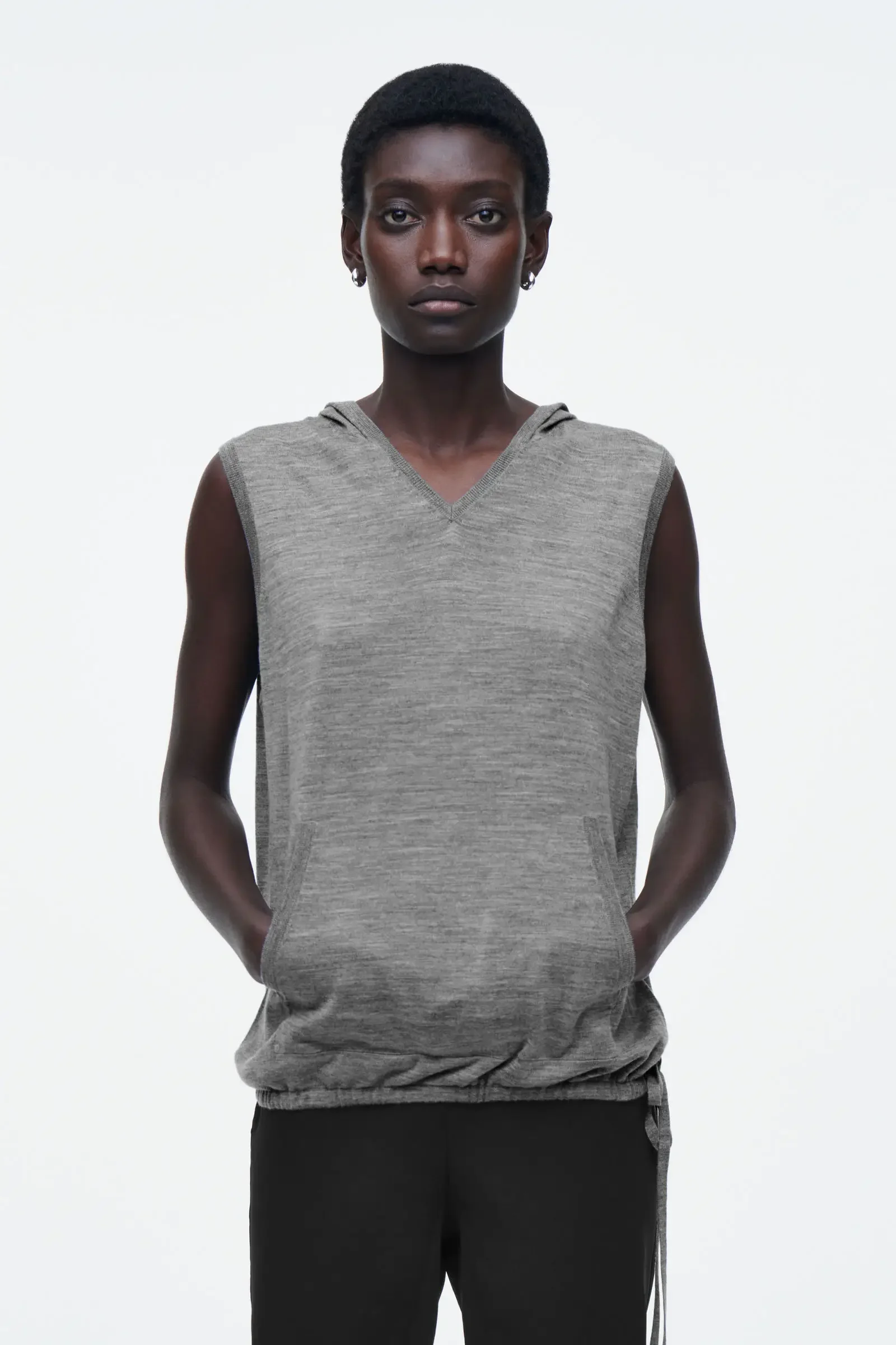 XIMIAN APPAREL 2026 spring new style of Ladies' casual and fashionable standard style blend sleeveless hoodie