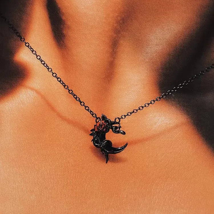 Korean Style Fashion Gothic Subculture Rose Snake and Moon Jewelry UNISEX Temperament Crescent Clavicle Chain Pendant Necklaces