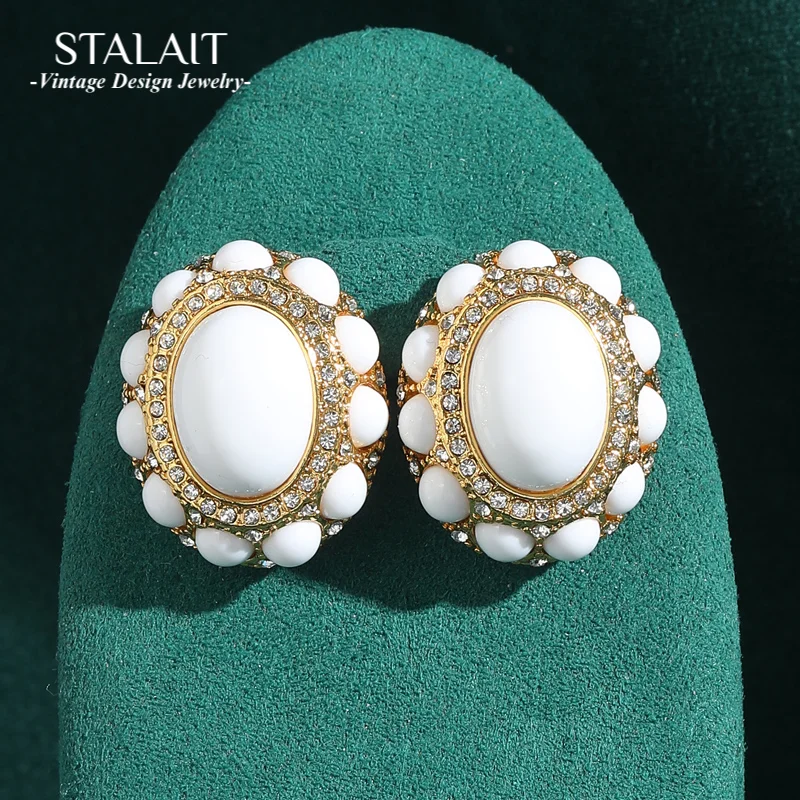 

Vintage Natural Stone White Opal Stud Earrings Gold Plated Glass Oval Ancient Woman Luxury Dubai Quality Designer Jewelry 2026