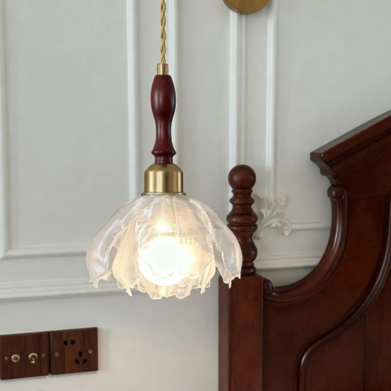 

French Antique Style Flower Pendant Lamp Retro Decorative Lighting Fixture for Bedroom Study Corridor Bedside Parlor Luminaire