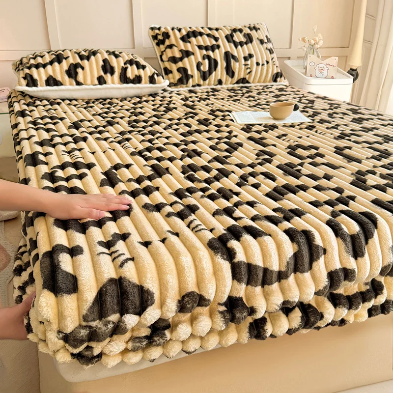 

Skin-friendly Bed Cover Printed Bedsheet Warm Fitted Sheet Adults Kids Room Bed Linen Soft Sheets 침대시트(Pillowcase Need Order)