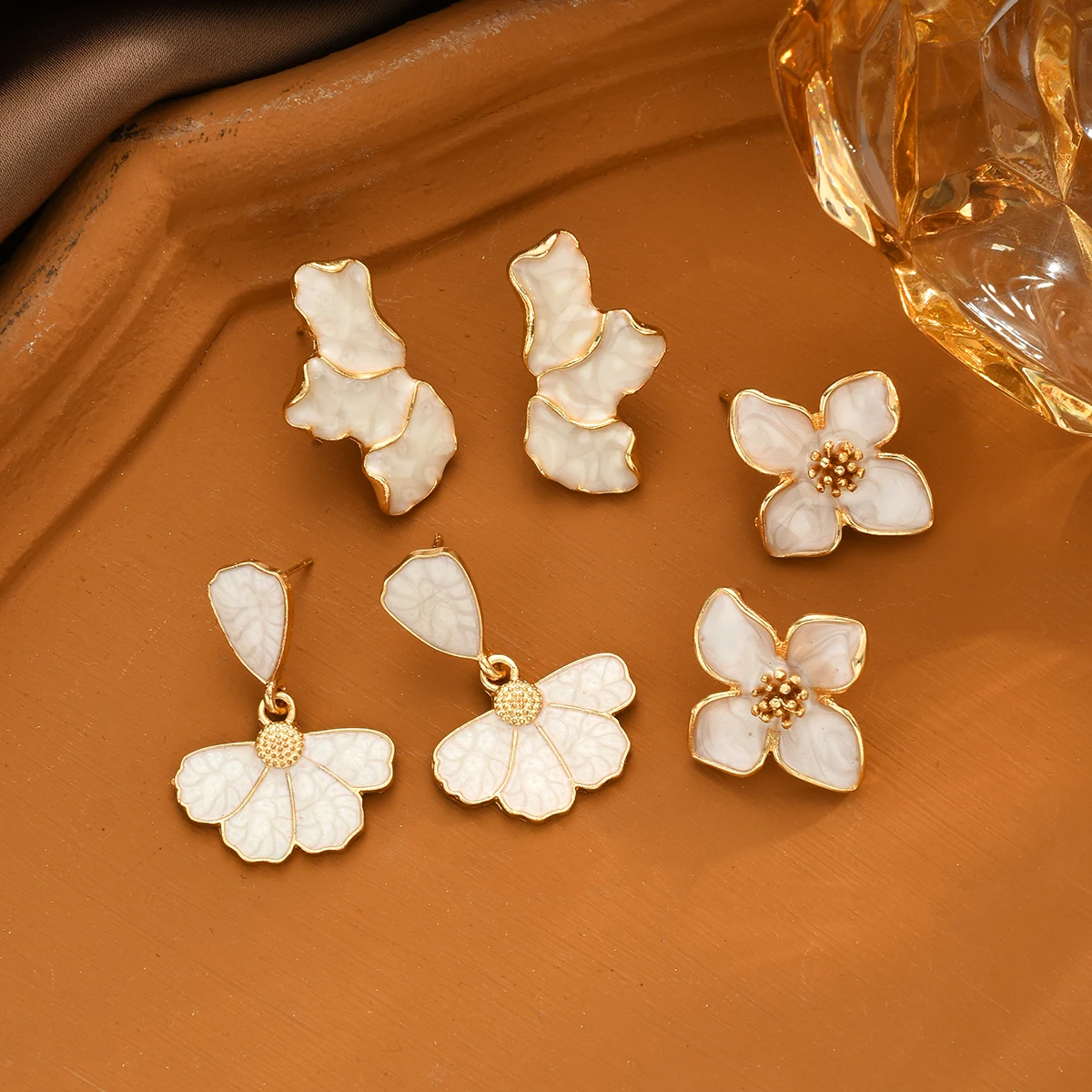 مجموعة أقراط كلاسيكية بتصميم زهور للنساء أقراط رومانسية باللون البيج الفرنسي العصري الكوري الأنيق للارتداء اليومي هدية مجوهرات #4