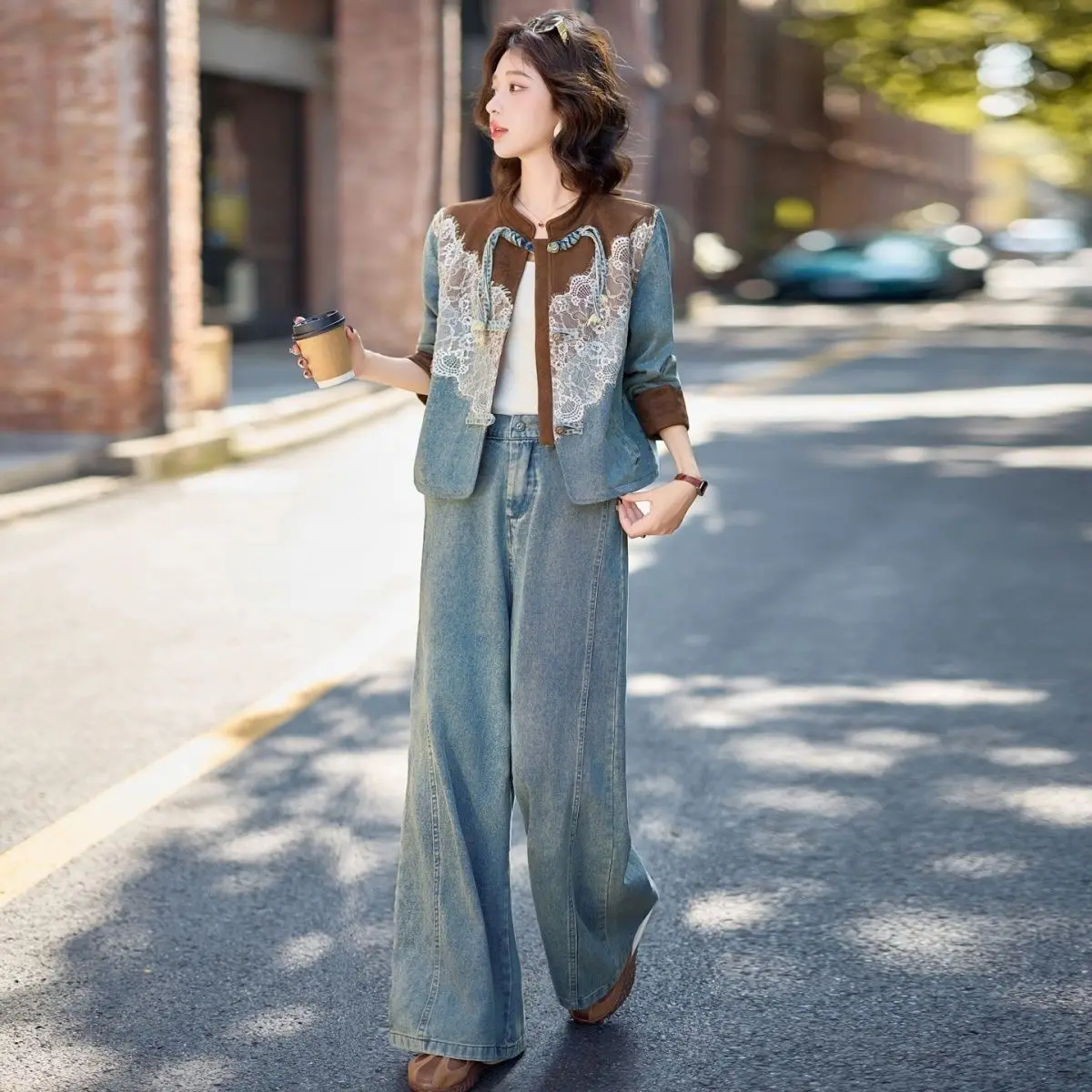 2026 New Chinese Style Women's Denim Lace Patchwork Jacket Two-Piece Set Autumn Fashionable And Stylish Commute Casual Ensemble