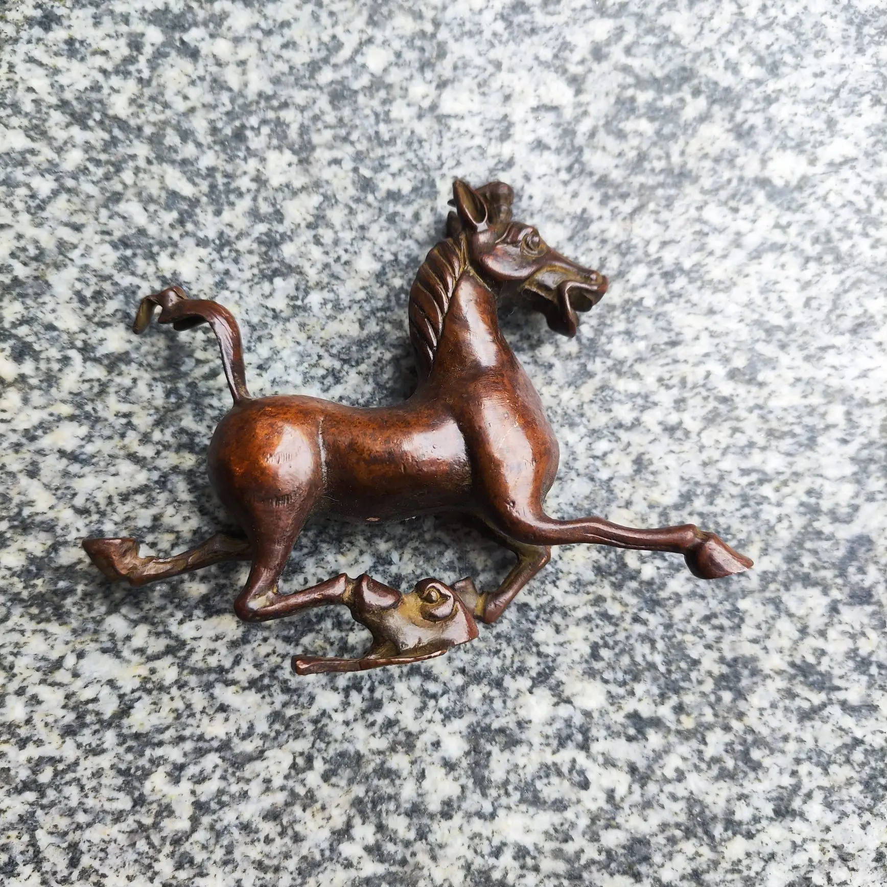 Metal Statue  Horse steps on a flying swallow, 9cm tall and 12cm long