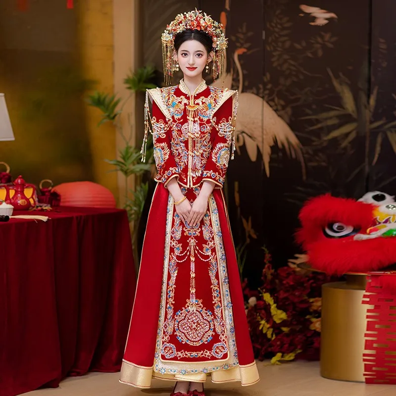 فستان مخملي جديد على الطراز الصيني مقاس كبير