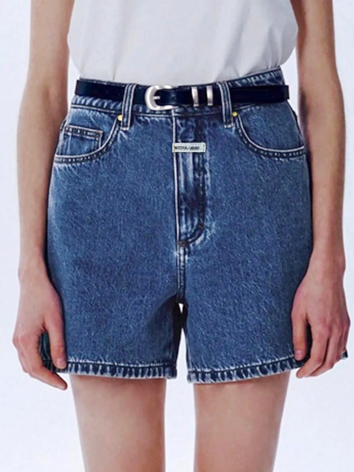 Korean Chic Summer High-Waisted Denim Shorts for Small Women, Casual and Versatile A-Line Wide-Leg Hot Pants