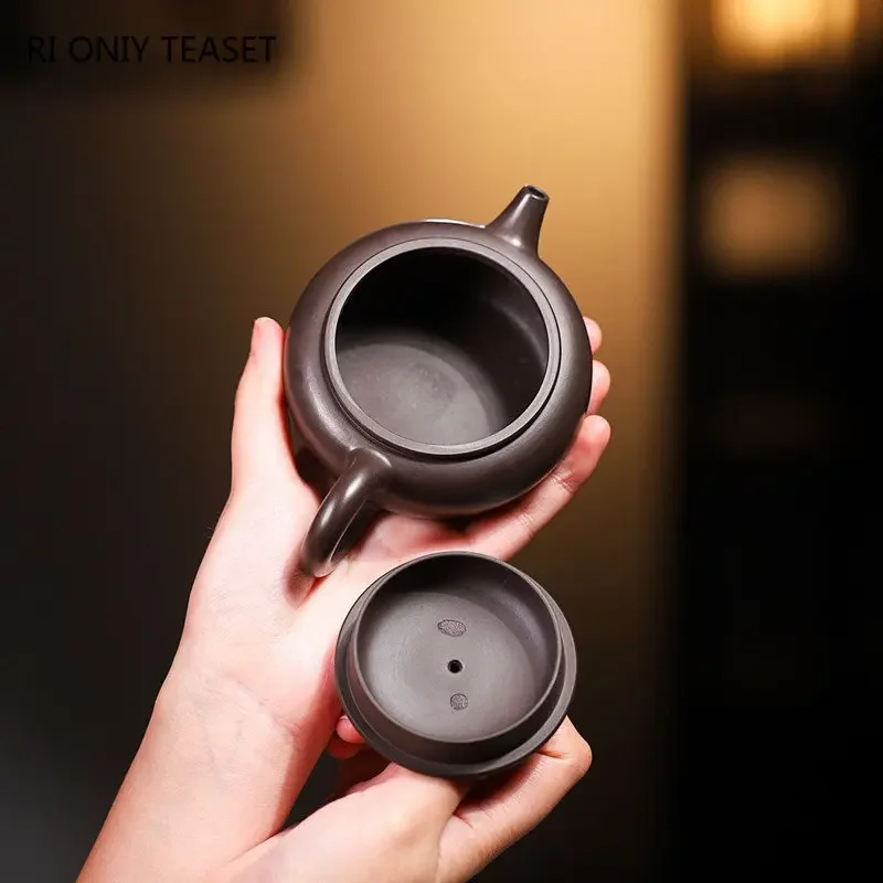 140ml Yixing Purple Clay Teapots Famous Handmade Tea Pot Raw Ore Black Zhu Mud Beauty Kettle Chinese Zisha Tea Set Teaware