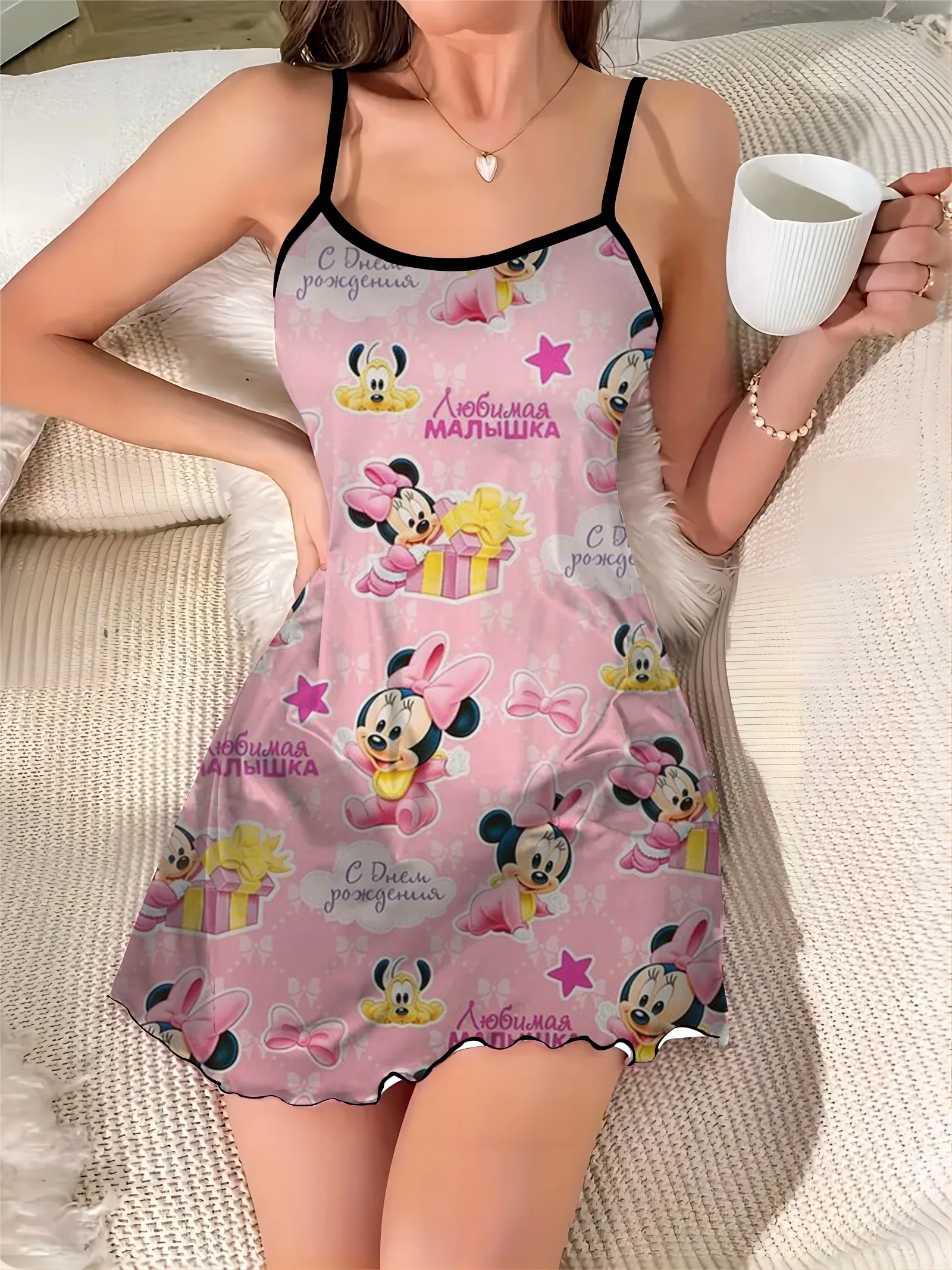 Disney-Vestido Mickey Minnie Mouse feminino, vestidos de verão, saia sexy do pijama, superfície de cetim, guarnição de alface, gola redonda, moda chique elegante, 2024