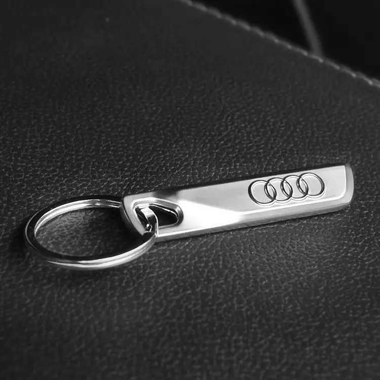 

Zinc Alloy Key Ring Car Keychain Key Holder Auto Accessorie For AUDI A5 A6 C5 C6 C7 A4 B5 B6 B7 B8 B9 A7 A8 Q7 Q5 Q3 A3 RS TT