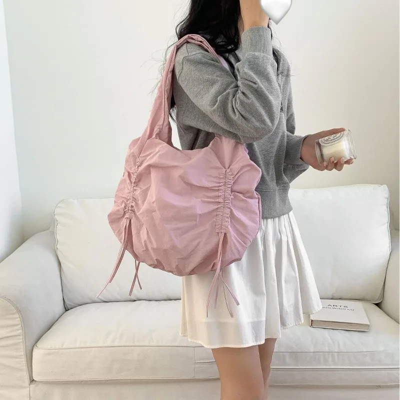 

Легкая большая сумка для женщин Сумки на плечо Нейлоновая сумка большой вместимости для женщин Сумки для покупок Дизайнерские сумки для отдыха Сумка Sac