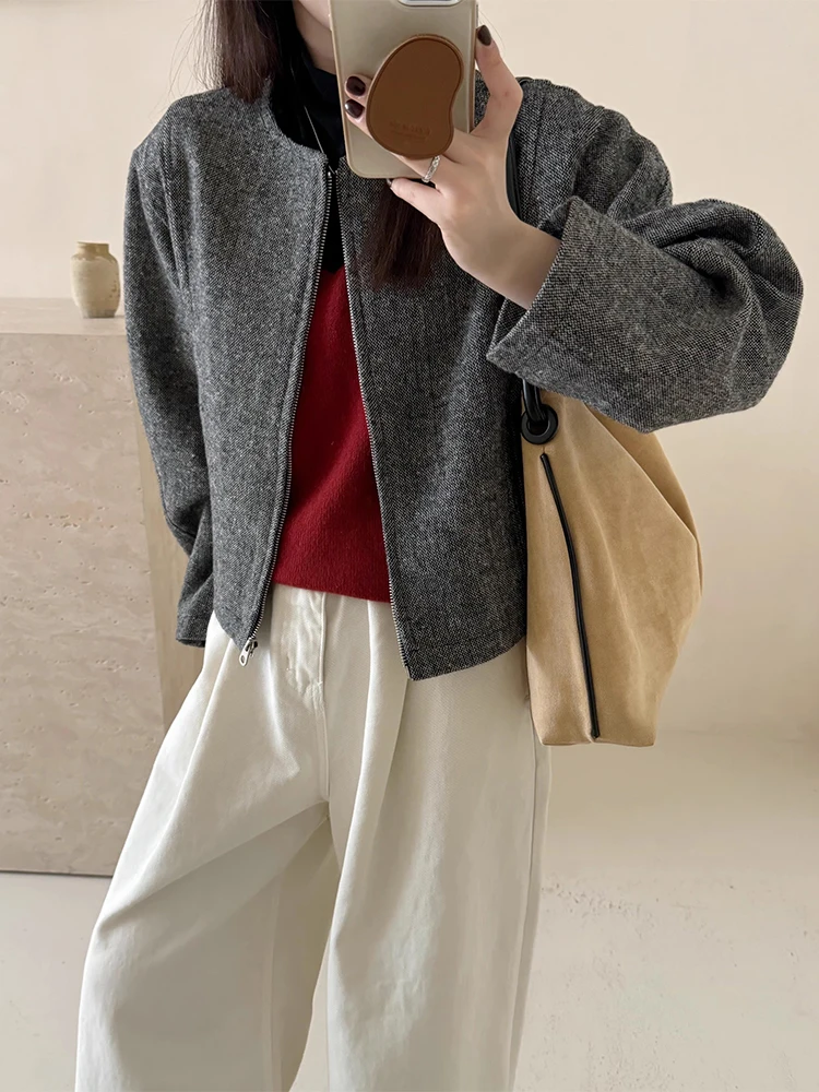 

Clothland Women Elegant Zipper Woolen Jacket Zipper Long Sleeve Outwear Coats Retro Office Lady Work Wear Tops Mujer CB167