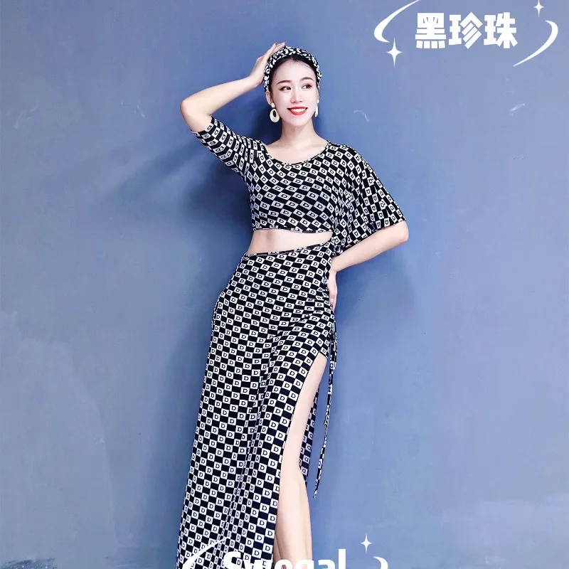 

Customized Belly Dance Costumes Black and White Grid Single Side Off Shoulder Waist Bat Sleeve Dress High Elasticity
