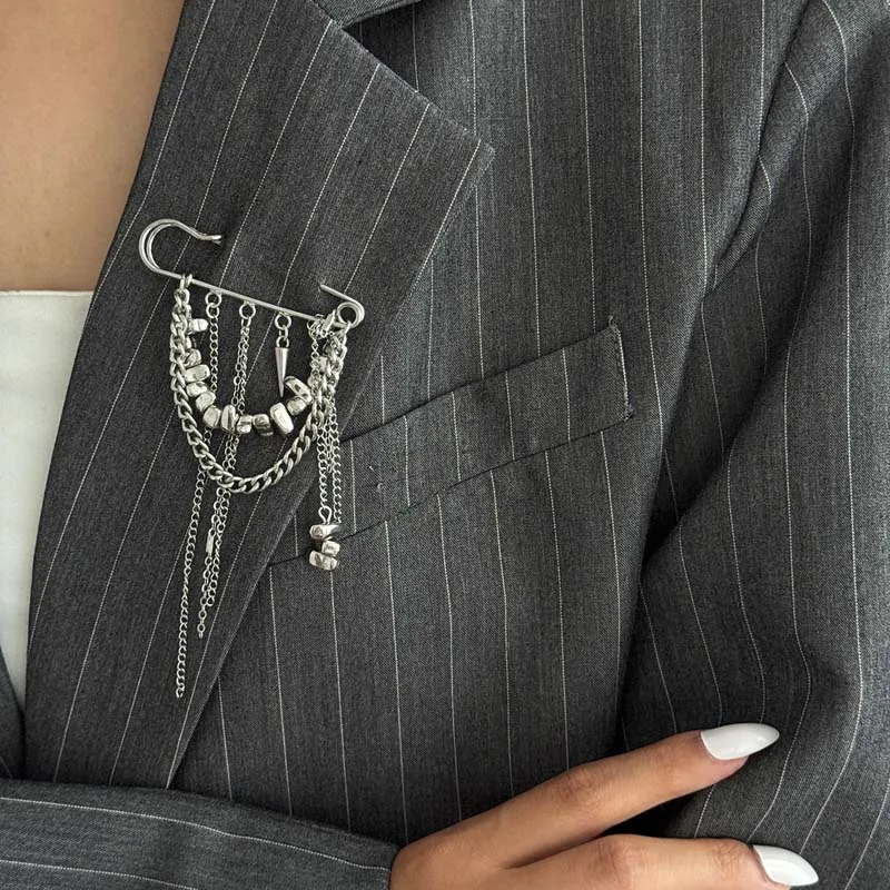 #2 Best Brooches & Lapel Pins to Buy In 2026