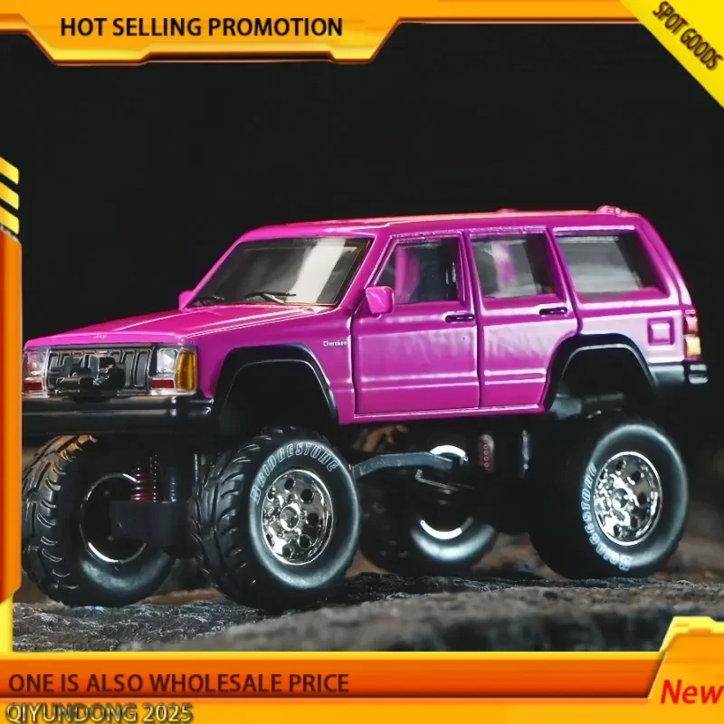 

Горячая продажа Xcartoys 1/64, внедорожник Cherokee, винтажная литая под давлением модель с амортизатором, классическая игрушка-автомобиль для детей