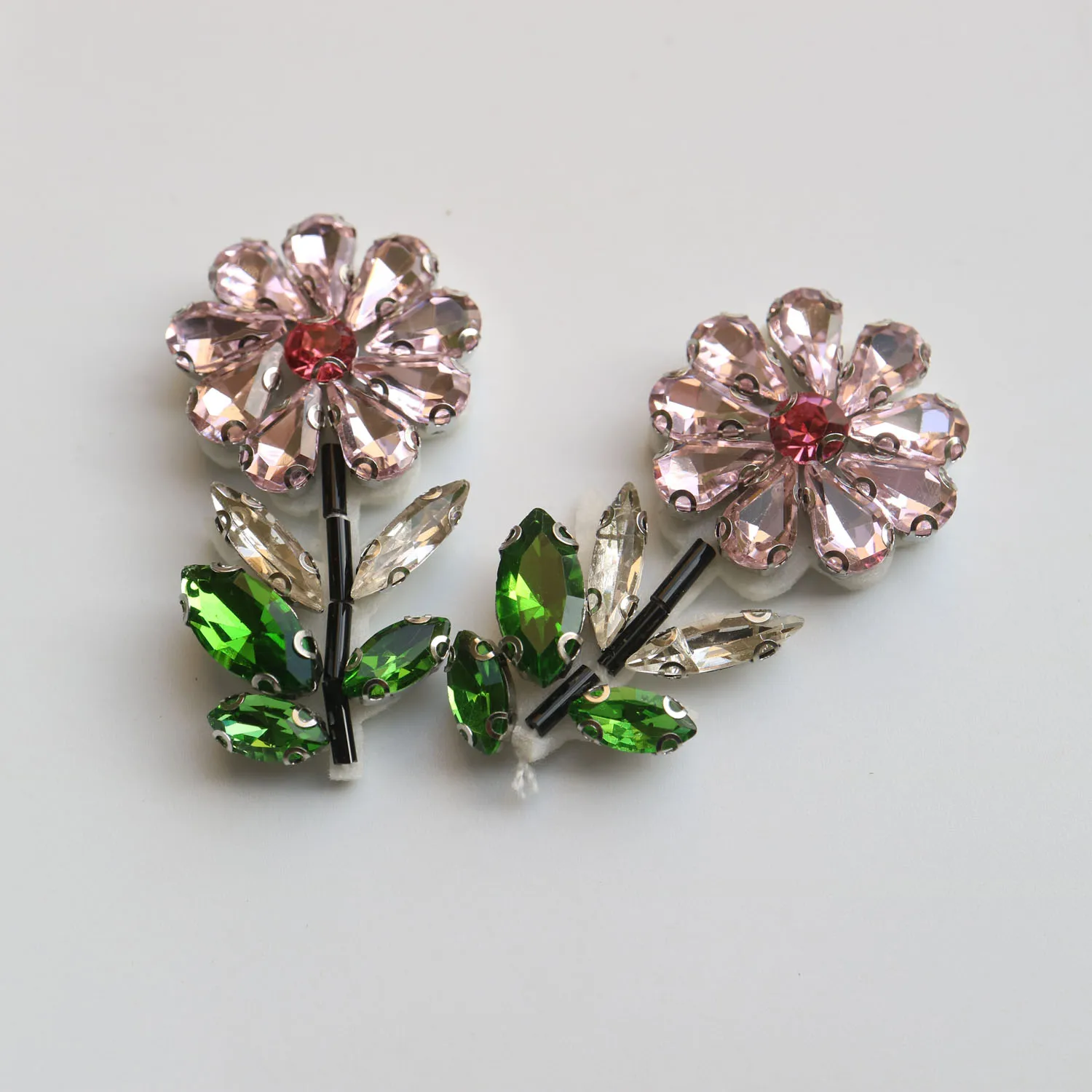 5pcs Rhinestone Beaded Flower Patches for Clothes DIY Sew On Parche Appliques Embroidery Applique Patch Ropa Clothing Accessory