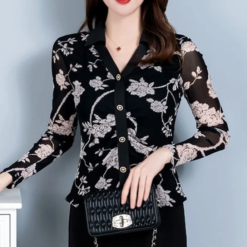 Senior Simplicity Elegant Commute Temperament Printing Button Slim V Neck Appropriate Women\'s Long Sleeved Shirt Autumn 2024