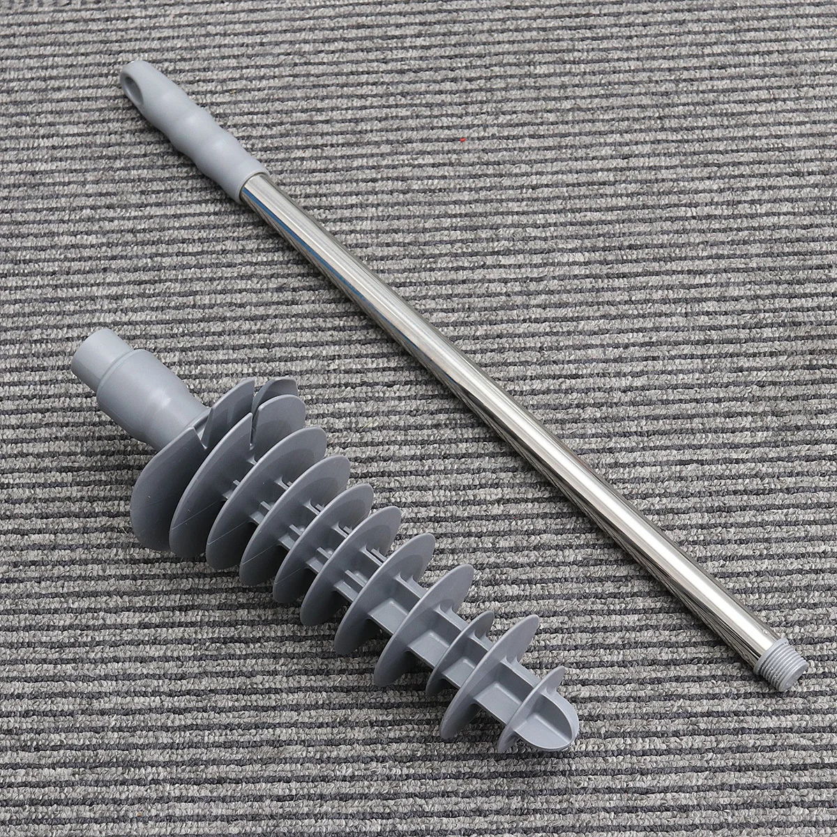 

Flexible Toilet Piston Clog Remover Rustproof Swirl Head Flexible Design Comfortable Handle Hanging Hole Toilet