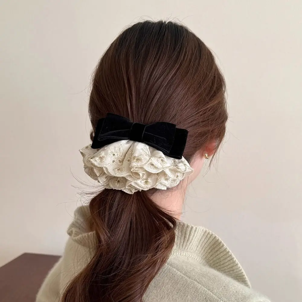 

Cute Cloth Red Velvet Bow Hair Clip Hair Clips Vintage Style Bowknot Spring Clip Wine Red Korean Style Lace Bow Hairpin Girls