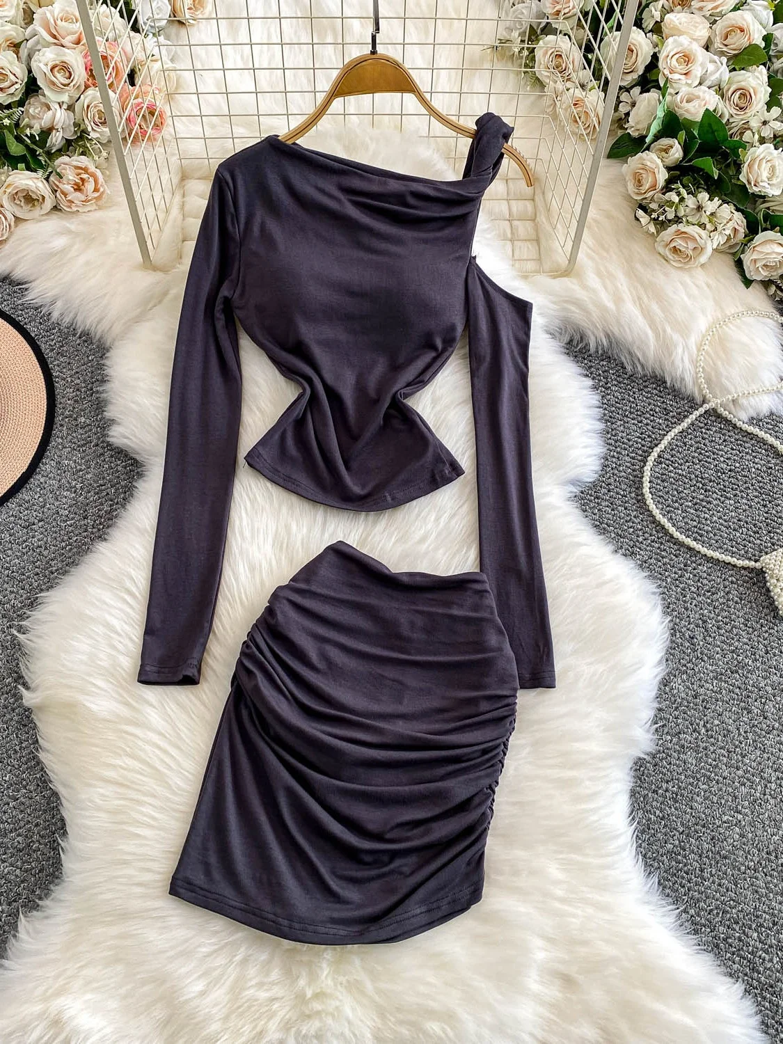 

Сексуальная футболка на одно плечо с длинным светом, женский осенний комплект с юбкой на груди, комплект с юбкой с высокой талией, комплект Faion