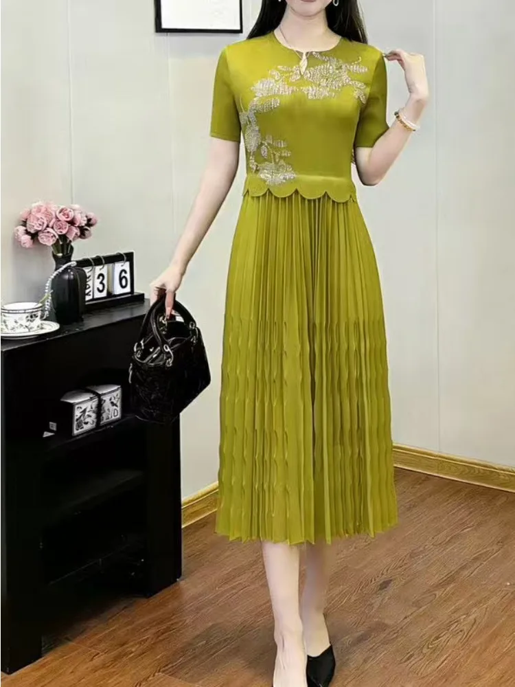 

Плиссированное платье Miyake 2026: Новинка лета, элитное, легкое, роскошное, элегантное, стройнящее, средней длины, плиссированная юбка