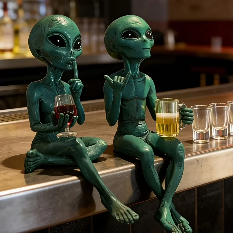 2 Peças de Estatuetas de Resina de Alienígenas Verdes, Decoração Espacial Peculiar para Mesa/Estante, Presente Único para Fãs de Ficção Científica, Artesanato Exquisito