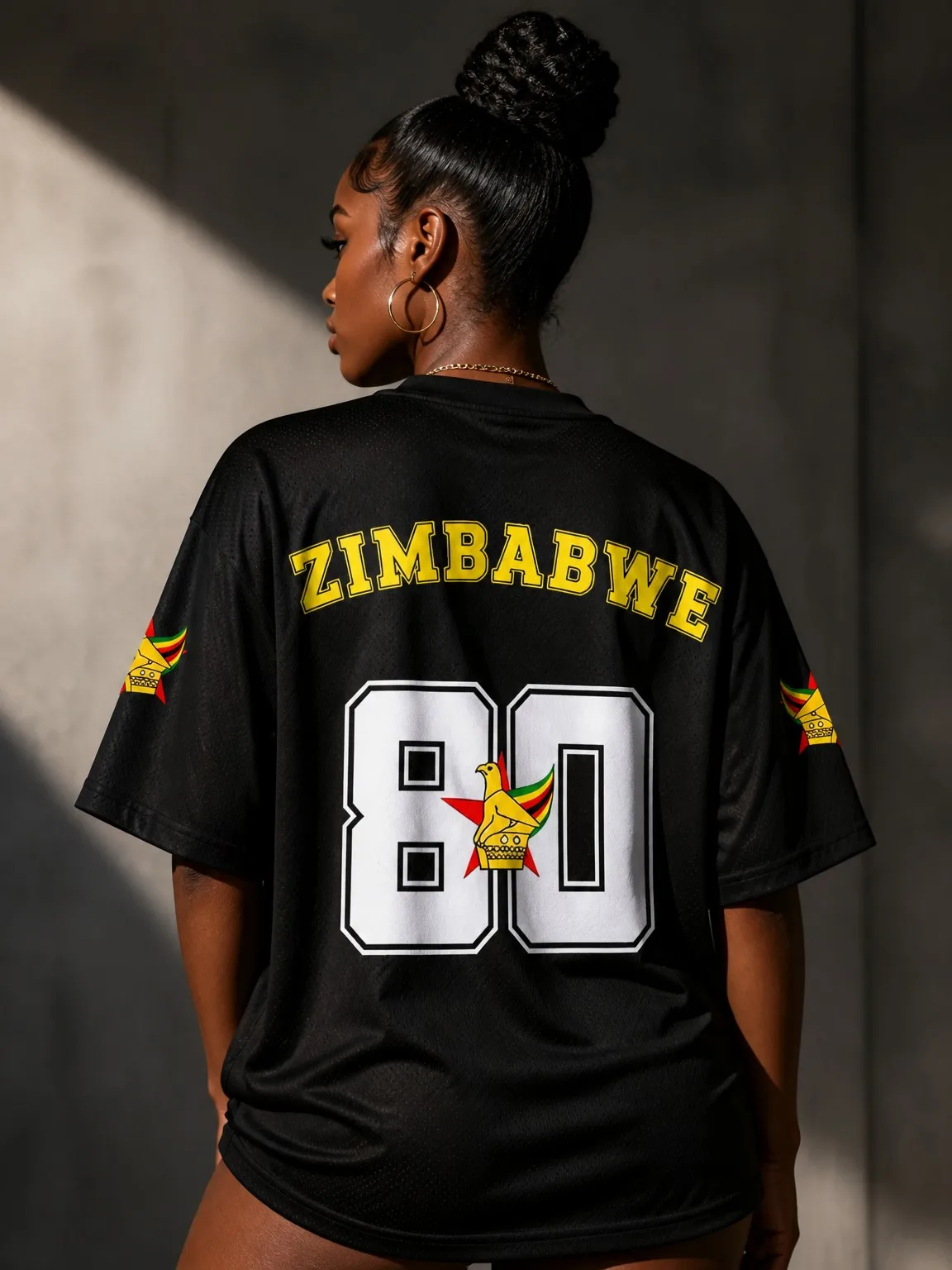 2026 Sommer Neuerscheinung Lässiges Oversize-T-Shirt, Vielseitiger Alltagsstil, Simbabwe-Print V-Ausschnitt Kurzarm-Sweatshirt