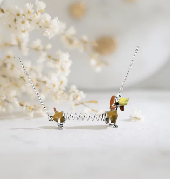 Movable Spring Dachshund Dog Pendant Necklace Enamel Cartoon Long Puppy Silver Chain and Cute Pet Dog Keychain Jewelry Gift