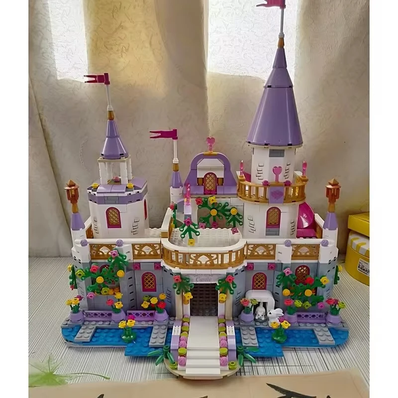 731PCS Windsor Cinderella Princess Ice Castle model Building blocks City My Friends Street View House Children Toys Girls Gifts