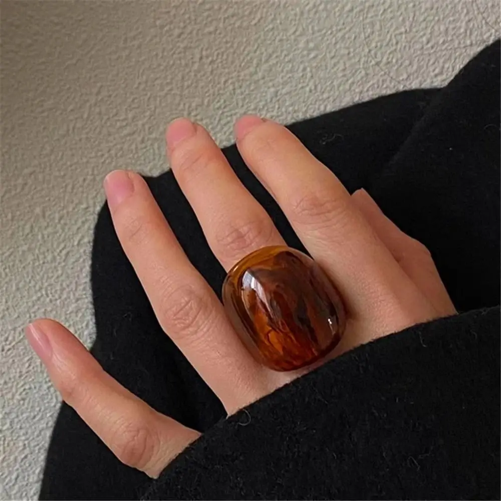 New Geometric Wide Face Chunky Ring Vintage Resin Large Finger Rings Exaggerated Gift Accessories Punk Jewelry