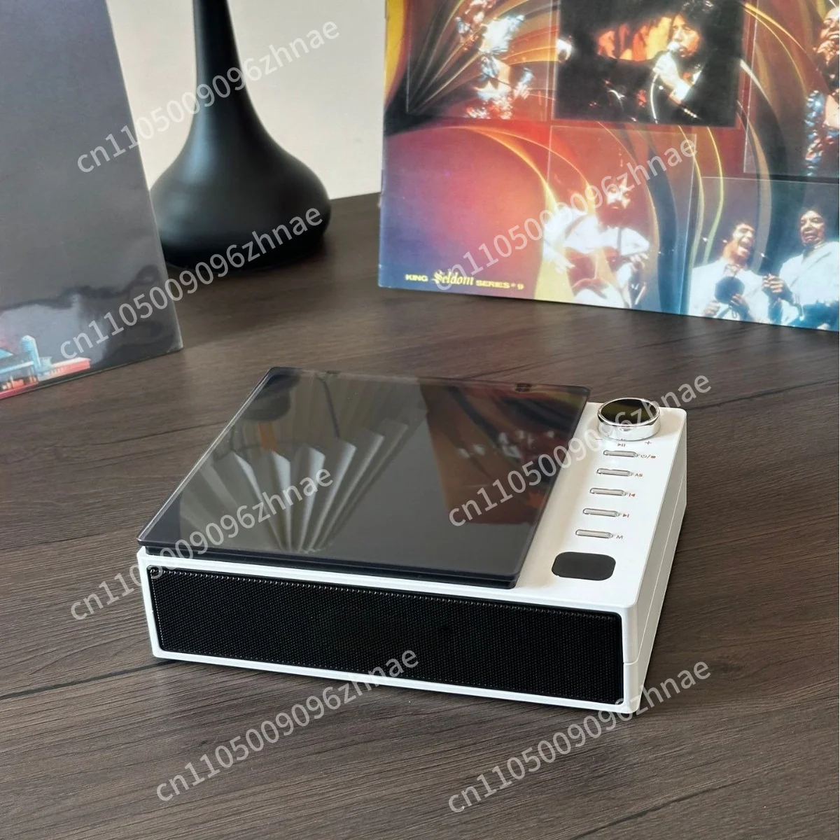 Retro CD Player Charging Model With Screen 3.5mm Audio Cable Portable Multifunctional Bluetooth Speaker 5V-2A
