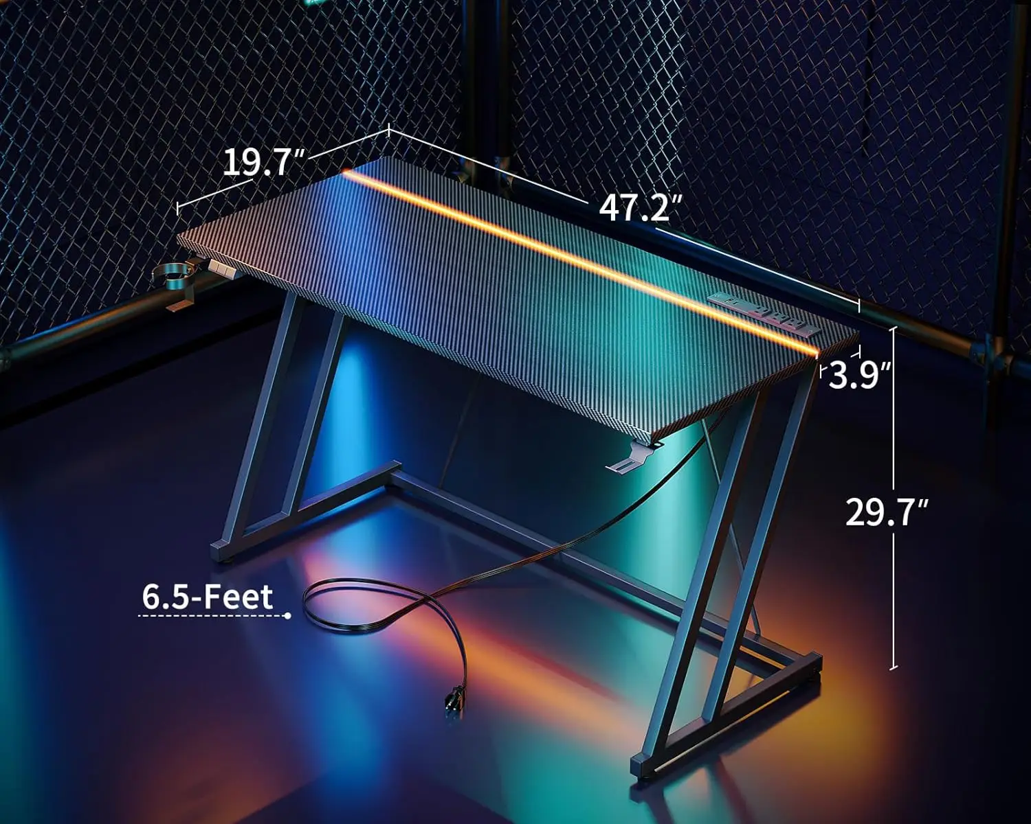 مكتب ألعاب مقاس 47 بوصة مزود بمنافذ LED ومنافذ طاقة، وملمس من ألياف الكربون الأسود، ومكتب كمبيوتر مدمج للمساحة الصغيرة