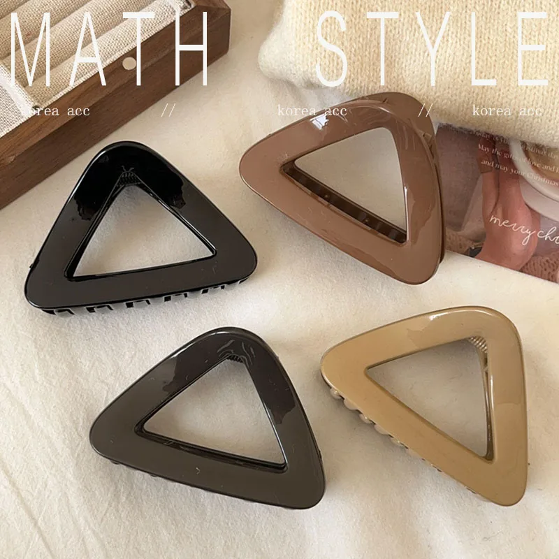 Chinese Style Lucky Auspicious Minimalist Geometric Triangle Resin Hair Claw Clips 7.7cm Non Slip Shark Clips For Half Up Buns