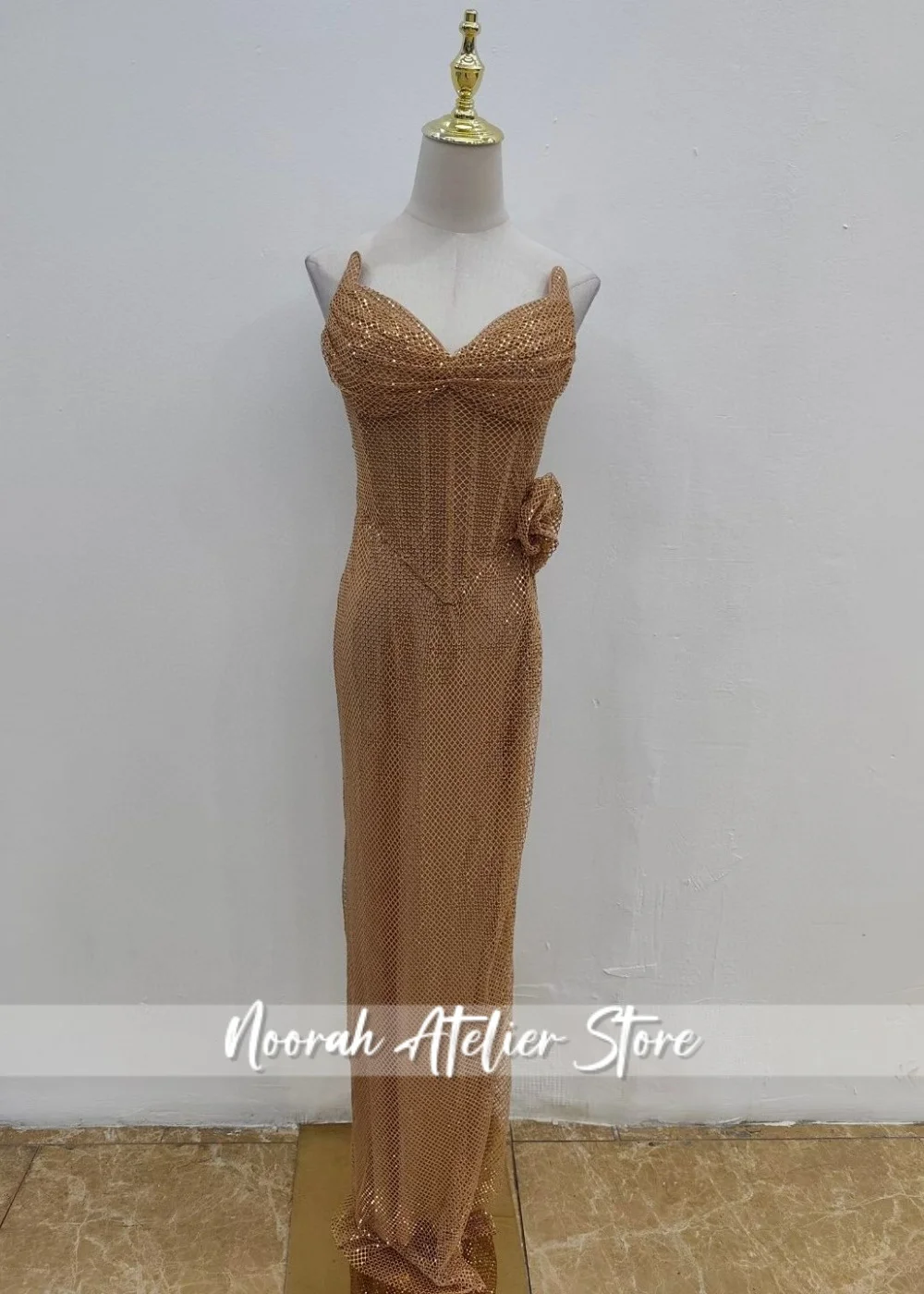 

Arabic Brown Long Sleeves Luxury Appliques Evening Dresses Stain Train Dubai Wedding Dresses Women Formal Dress 2025 Customized