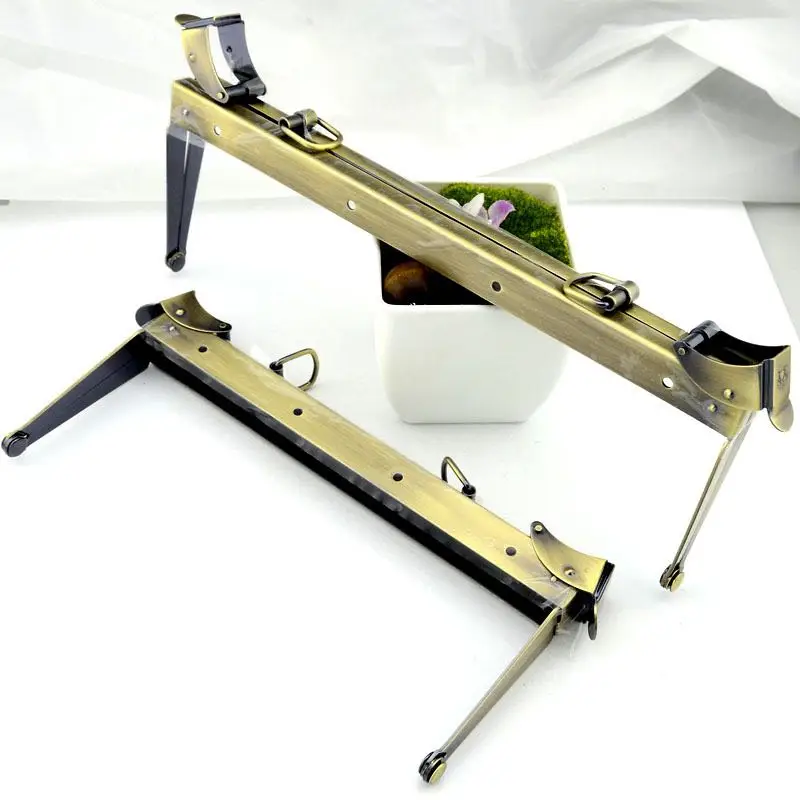 

High Quality Handmade Doctor Style Men's Bag Clasp 22CM28CM 3005A4A6 Mushroom Needle Collision Nail Quality Home Fabric