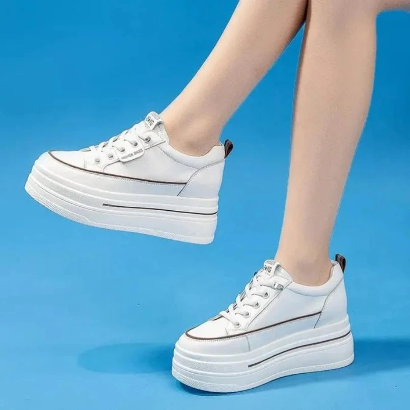 

2025 9 см модные женские кроссовки на танкетке из натуральной кожи, массивные весенне-осенние повседневные дышащие женские туфли на вулканизированной платформе