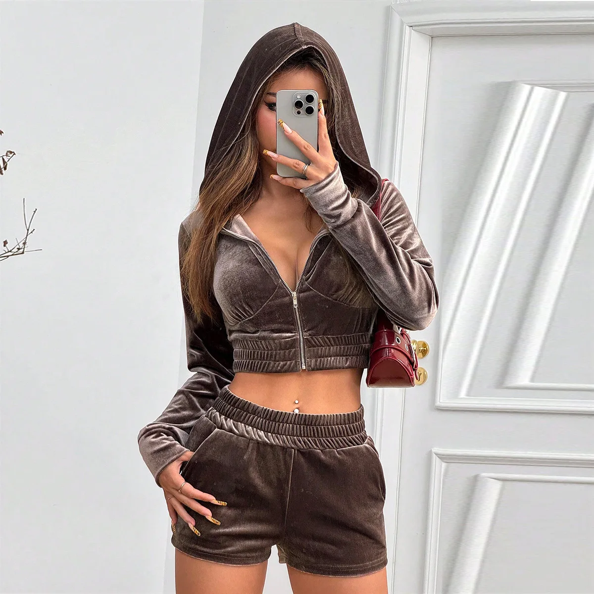 

Autumn and Winter Long-sleeved Hooded Sweater and Shorts Velvet 2 Piece Sets Womens Outfits
