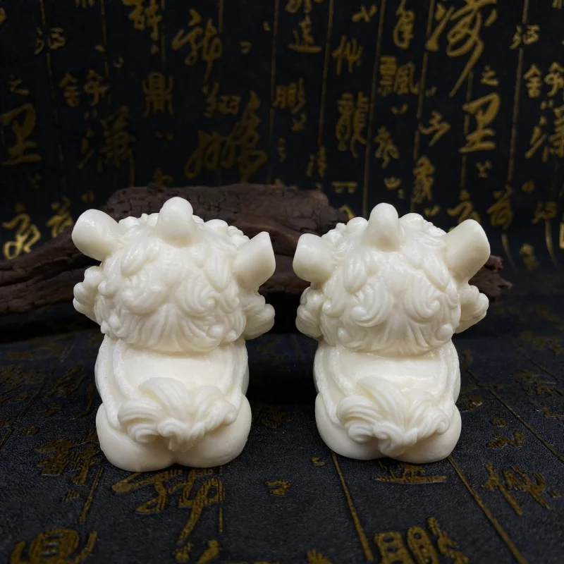 Ivory Nut Carved Lion Decanter Ornaments Amass Fortunes Lion Decanter6.5/5.5/4.3cmCar Decoration Decoration Wholesale