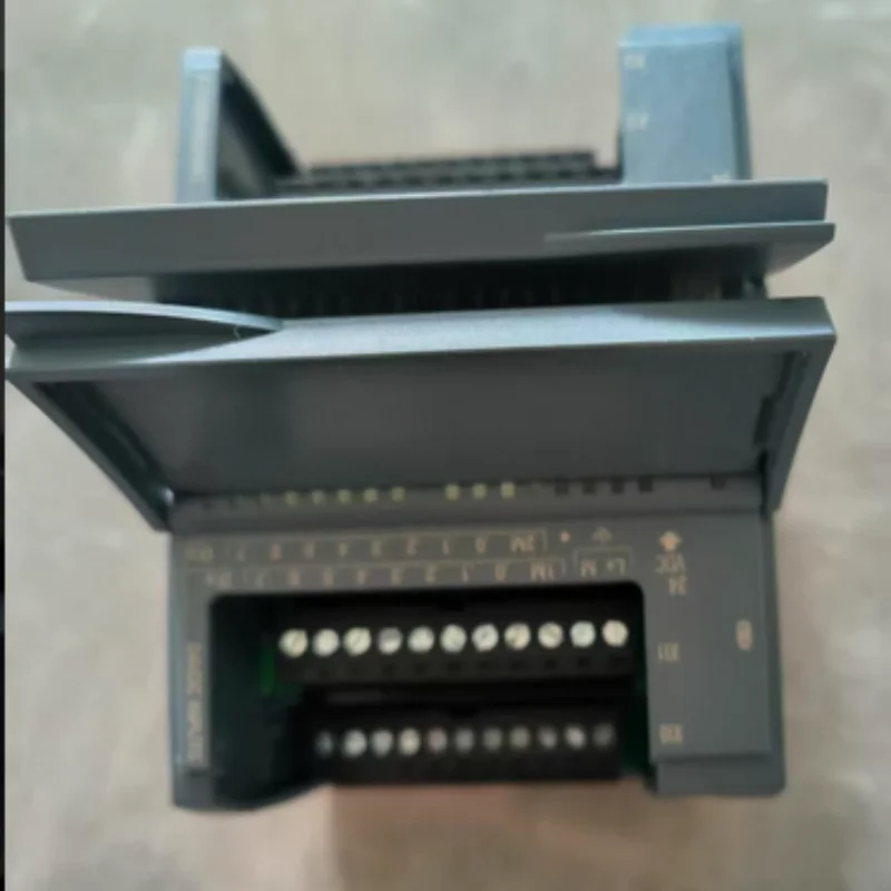 Genuine 6ES7221-1BF32-0XB0 6ES7307-1EA80-0AA0 6ES7321-1BL00-0AA0 PLC Module 8DI 5A Power Supply 32DI 24V DC for S7-1200 S7-300