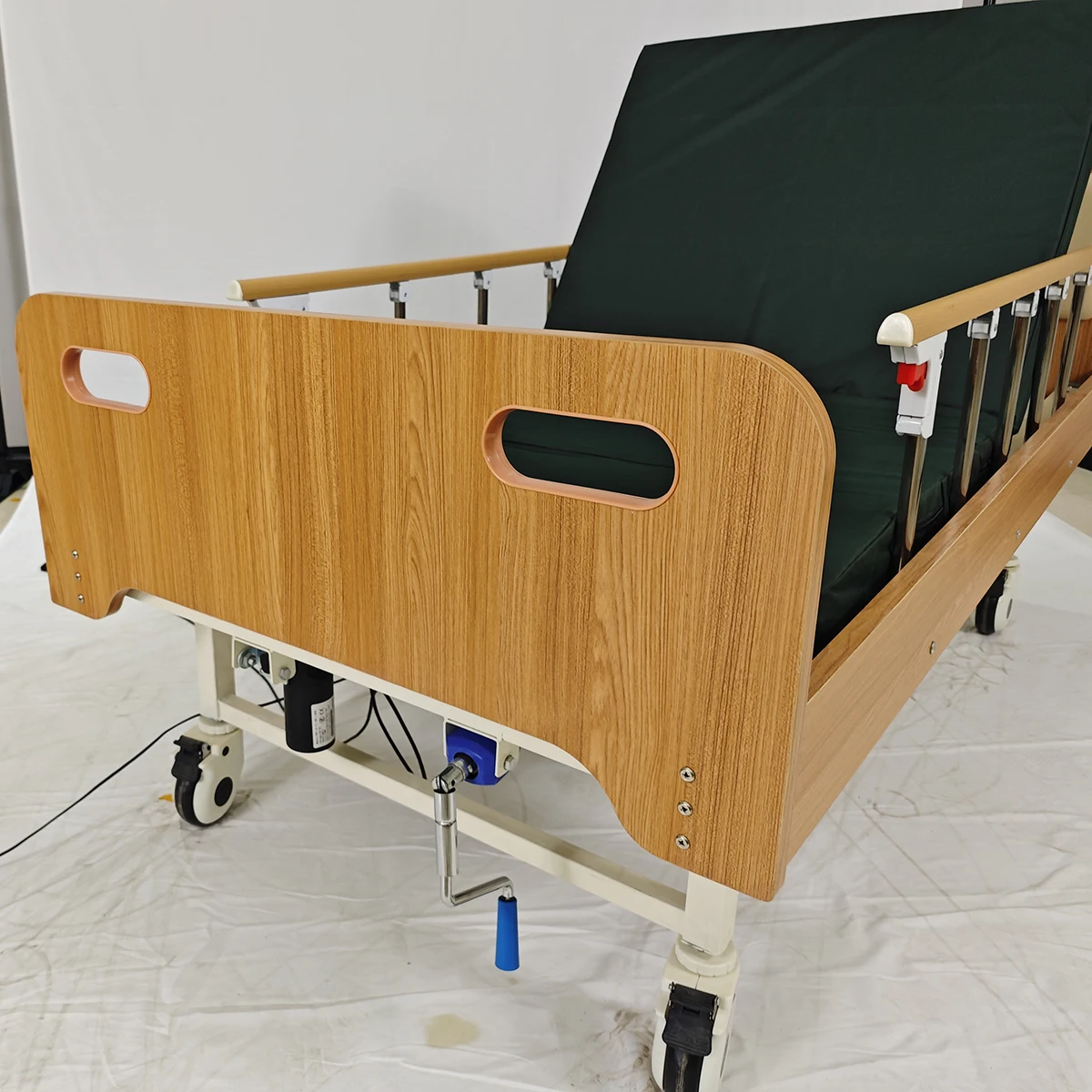 Nouveauté lit simple en bois multifonctionnel et adapté aux personnes âgées pour s & Homes