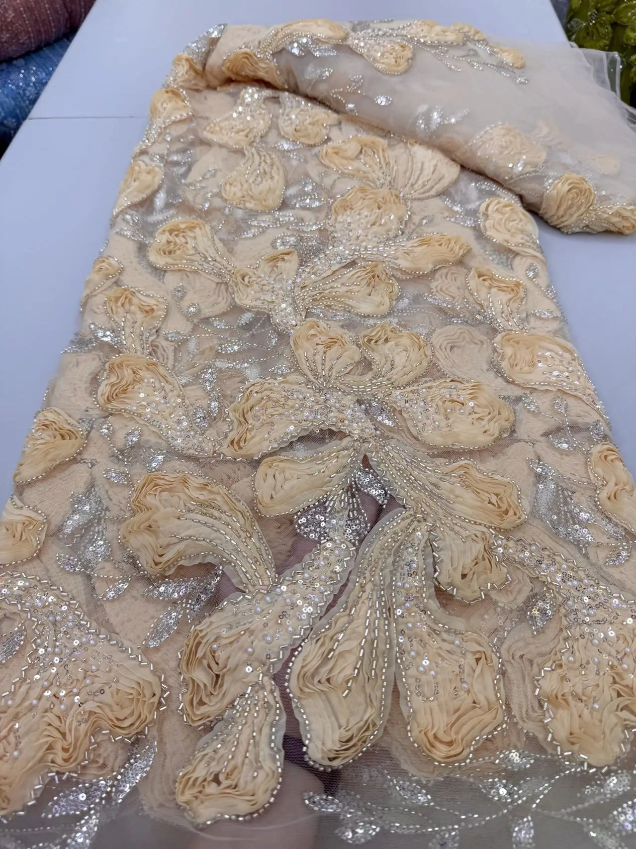 

2025 африканская нигерийская высококачественная вышивка блестками, тюль, кружевная ткань, швейные бусины, камень для выпускных платьев, 5 ярдов jy466