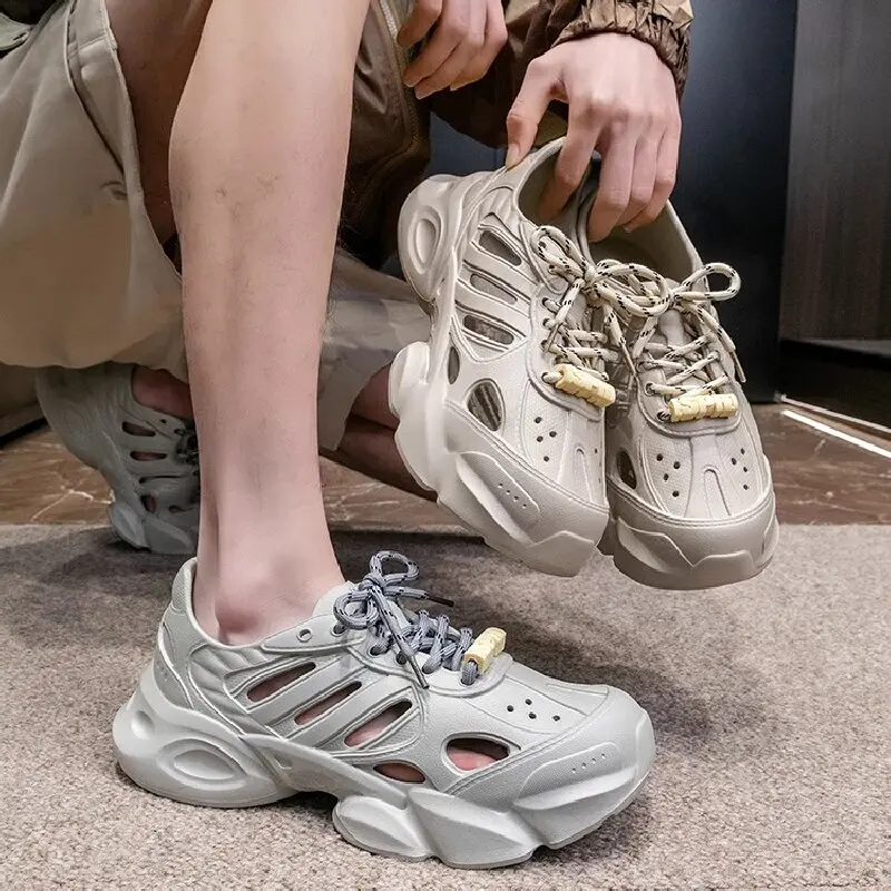 

Summer 2025 New Men's Sandals Hollow Men's Casual Shoes Breathable Outdoor Sandals Men's Beach Shoes Slippers Fashion Hole Shoes