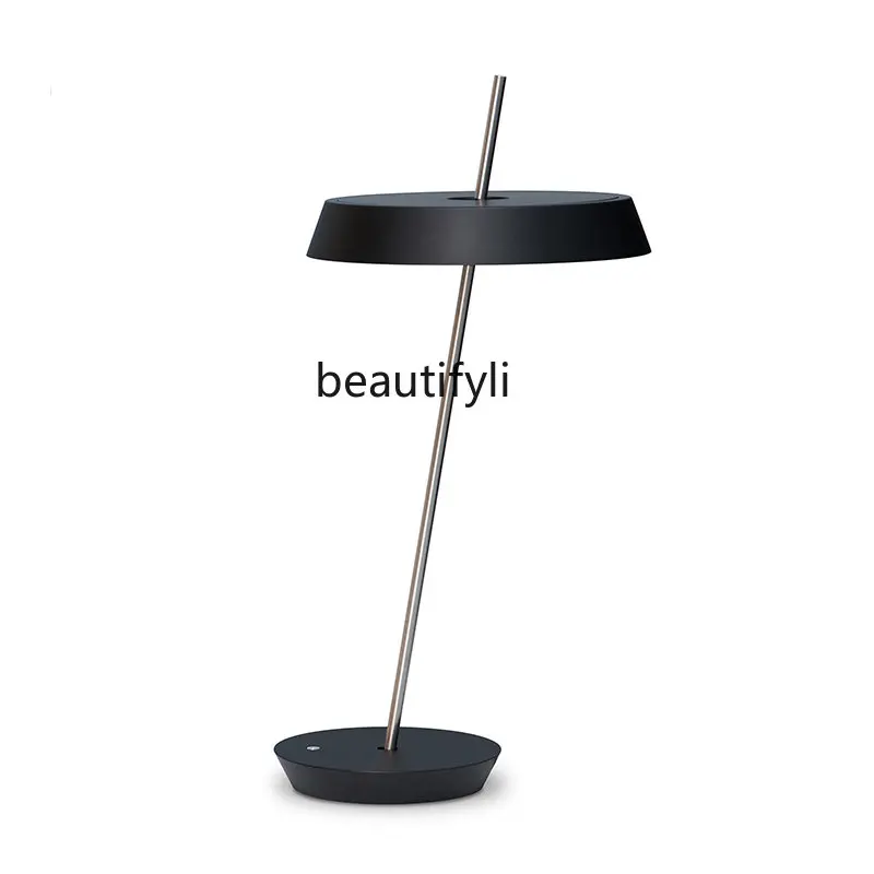 Nordic Modern Minimalist Dimming Art Personality Creative Living Room Bedroom Showroom Bedside Table Lamp