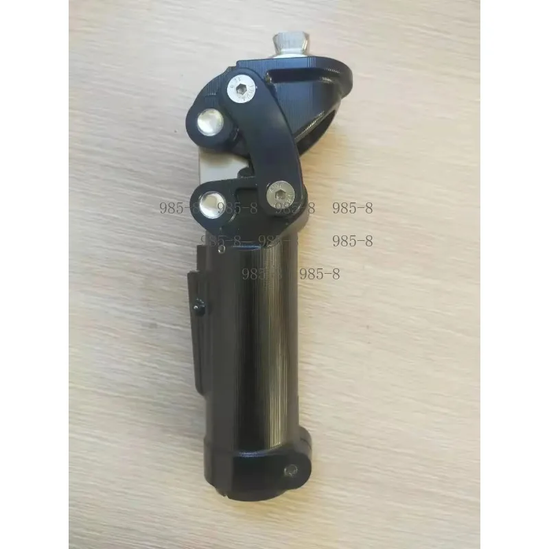 Four-Bar Link Pneumatic Prosthetic Knee Joint Made of Aluminum Alloy, Above-Knee Prosthesis Spare Parts