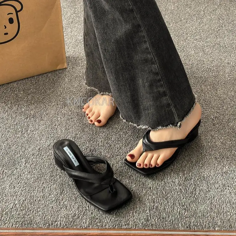 Seaside flip flops for women to wear out the 2023 summer new thick bottom flip-flops for high-level beach flip flops