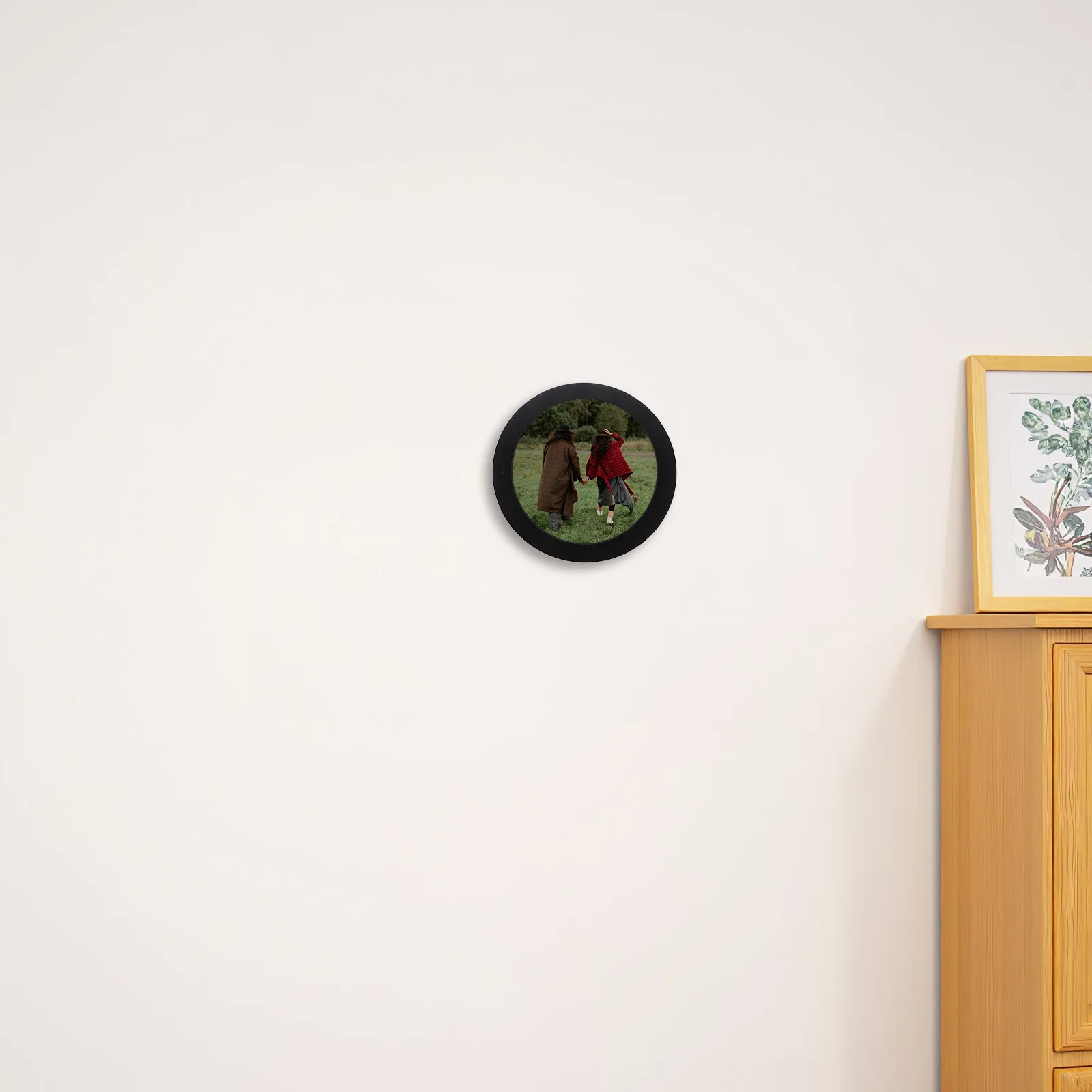 Round Wood Picture Frame Natural Density Board Smooth Surface Wall Mounted Photo Frame for Home Office Living Room Bedroom